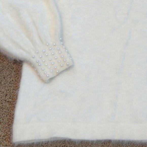 Vintage Connie A Lee Ivory Pearl Angora Sweater - Picture 5 of 9